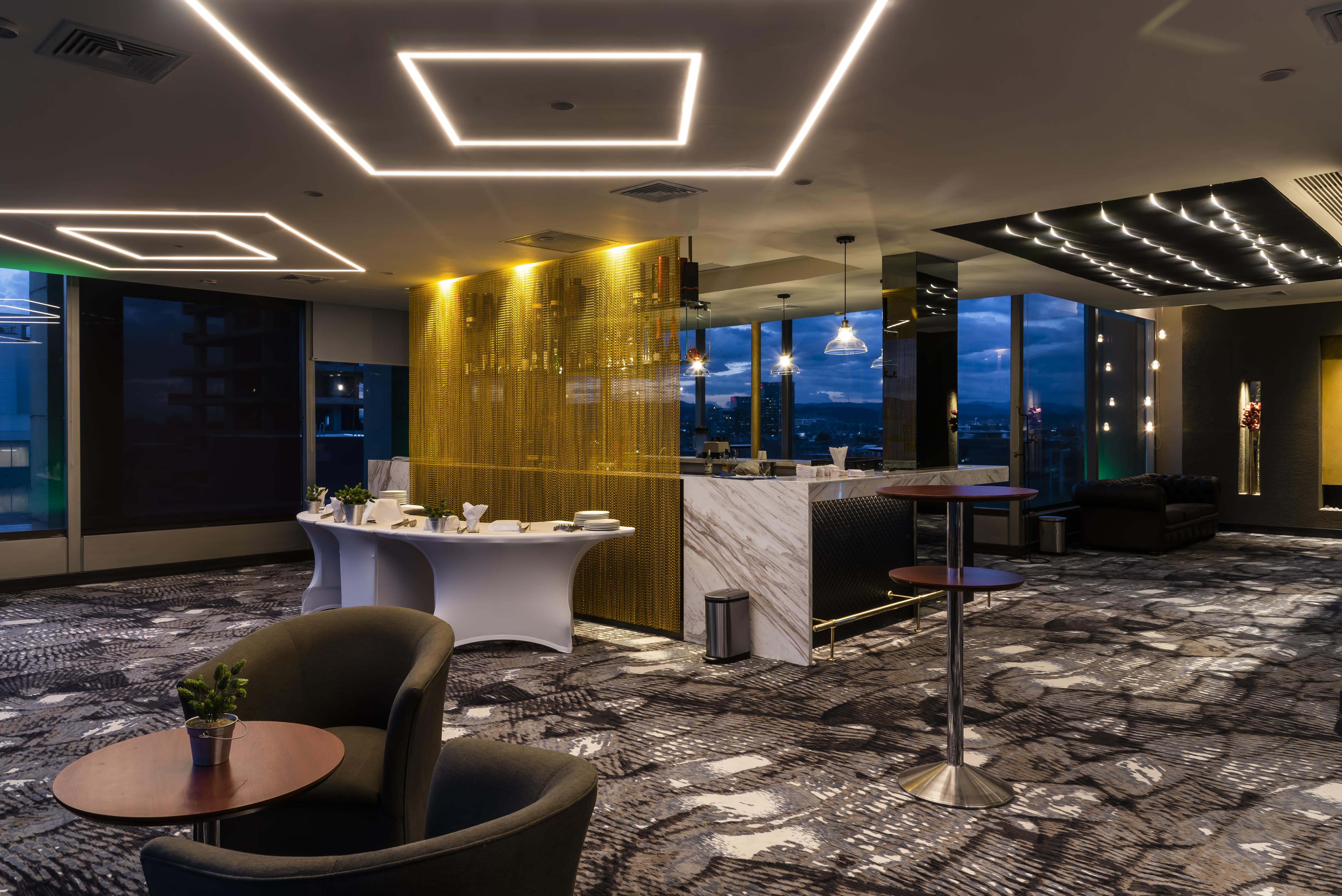 Bogota Plaza Hotel Exterior photo The 360° Lounge at KLIA