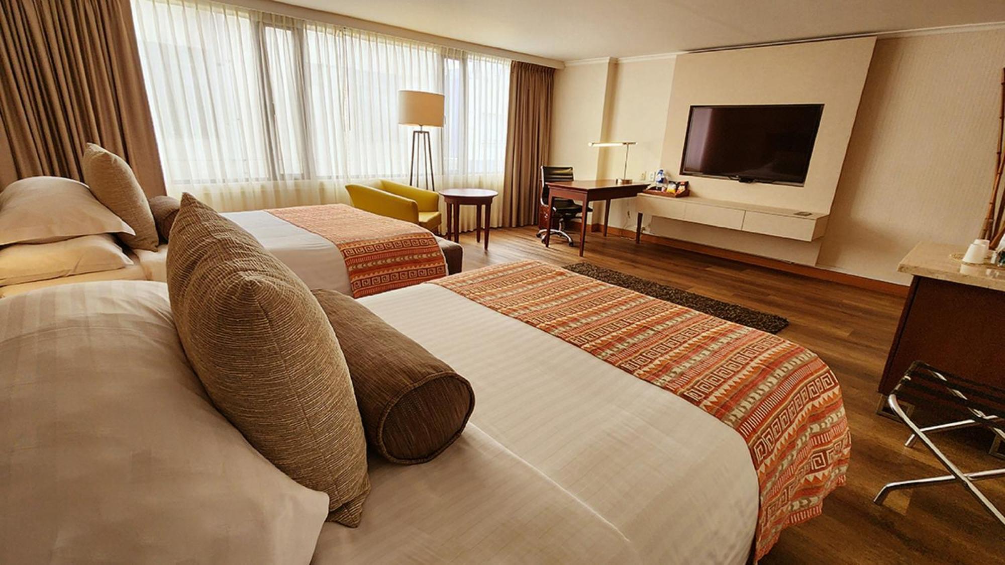 Bogota Plaza Hotel Exterior photo A room at the hotel