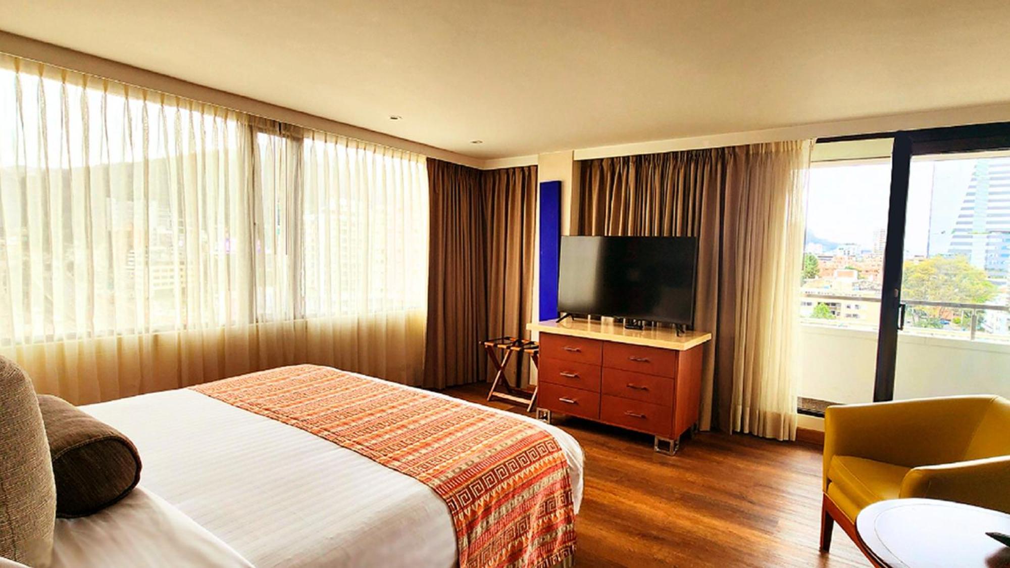 Bogota Plaza Hotel Exterior photo A bedroom at the hotel