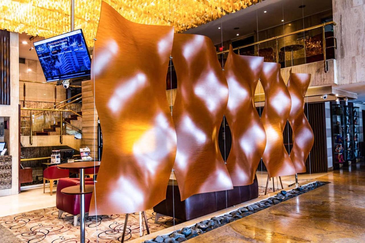 Bogota Plaza Hotel Exterior photo The lobby of the Wynn Las Vegas